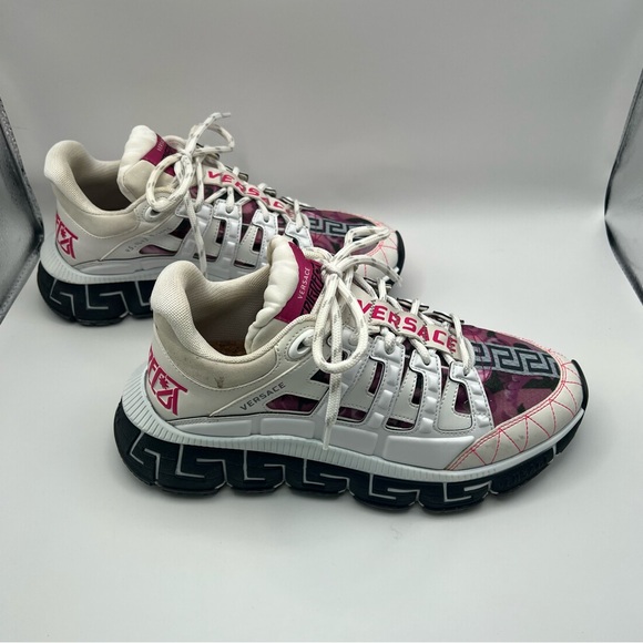 Versace Trigreca Sneakers - Picture 3 of 10